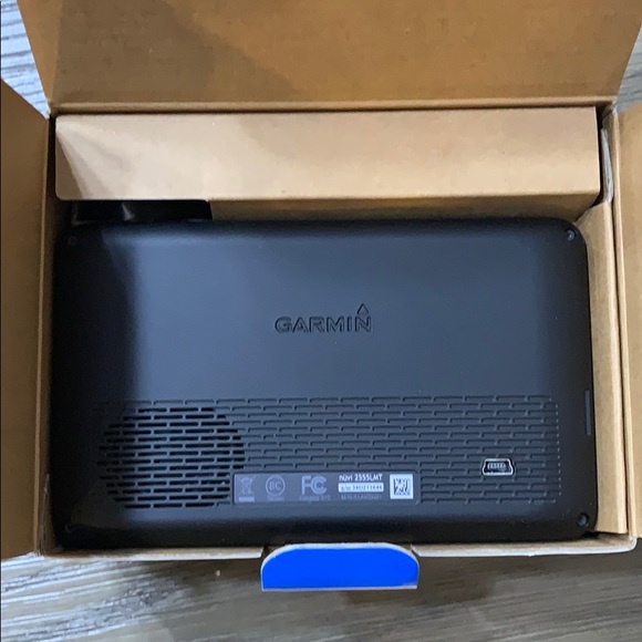 **SOLD*** Garmin Nuvi 2555 LMT - New in Box - Picture 4 of 4